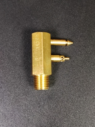 Фитинг топливный 