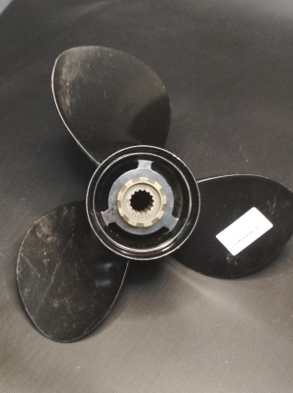 Винт гребной Mercury 75-125 (13.75 х15 шаг)