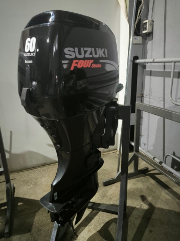Лодочный мотор Suzuki DF 60